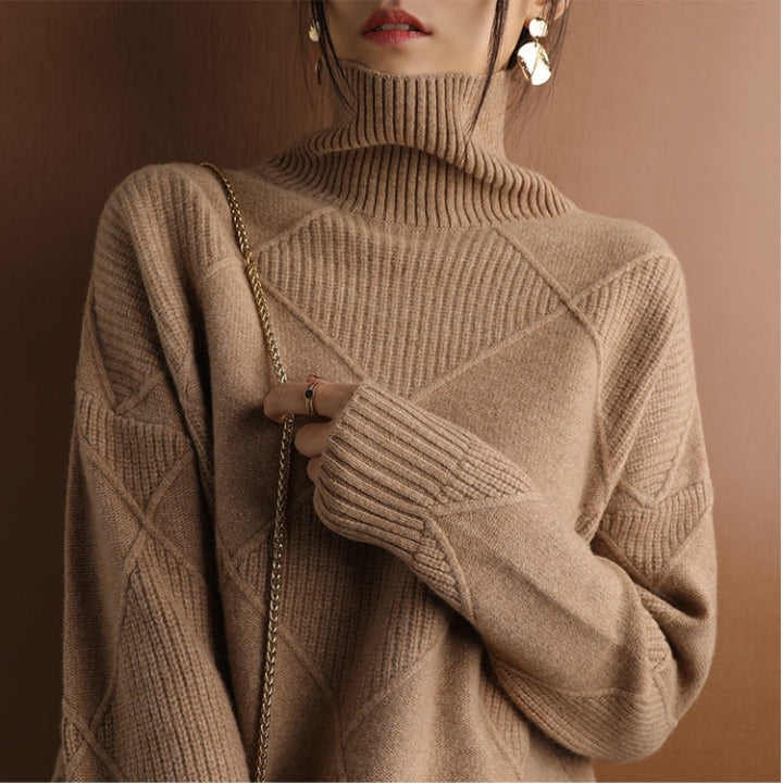 Natalie | Gemütlicher Zopfmuster Rollkragenpullover