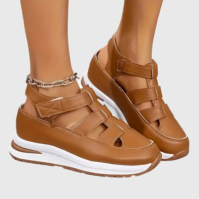 Judy Bequeme Flache Sandalen