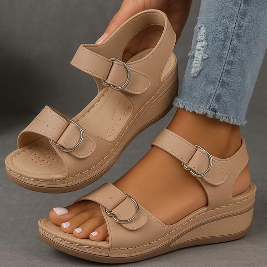 Nina Sandalen mit Keilabsatz