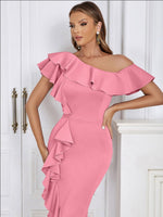 Katharina | Figurbetontes asymmetrisches Rüschen-Midikleid mit One-Shoulder-Ausschnitt
