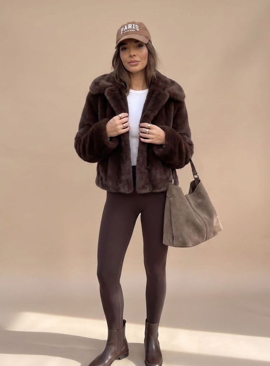 Johanna | Kunstpelzmantel Damen Kurz Klassischer Kragen Flauschige Jacke