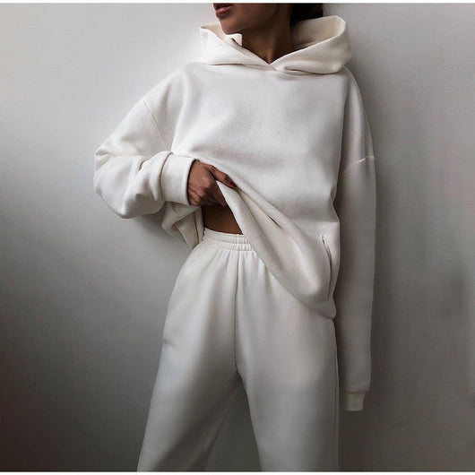 Doris | Damen Streetstyle Hoodie- und Jogginghose-Set