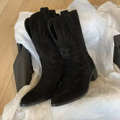 Charlotte | Stiefel Damen Bestickte Wildleder Cowboystiefel Spitze Zehenpartie