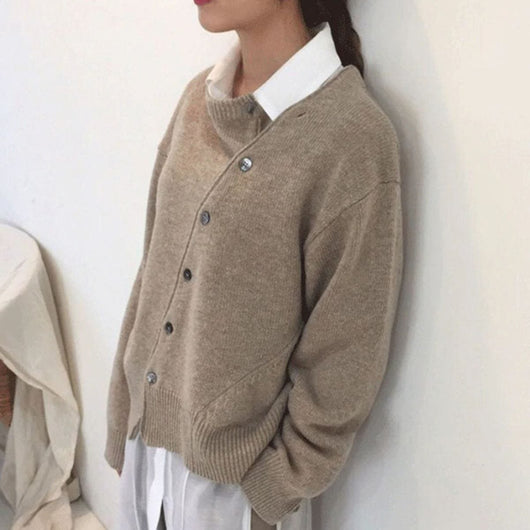 Nora | Strickjacke Damen Oversized Cardigan asymmetrische Knopfleiste