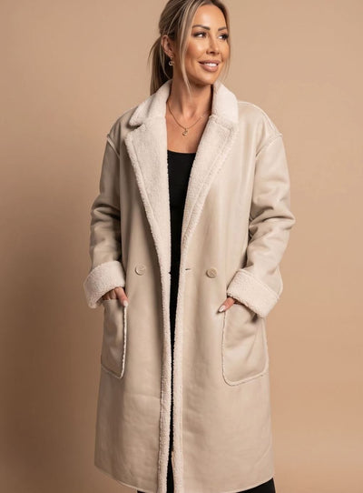Clara | Wintermantel Damen Langer Kunstleder Fleece-Mantel
