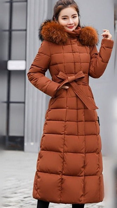 Nora | Wollmantel Damen Langer Gesteppter Wintermantel mit Fellkapuze